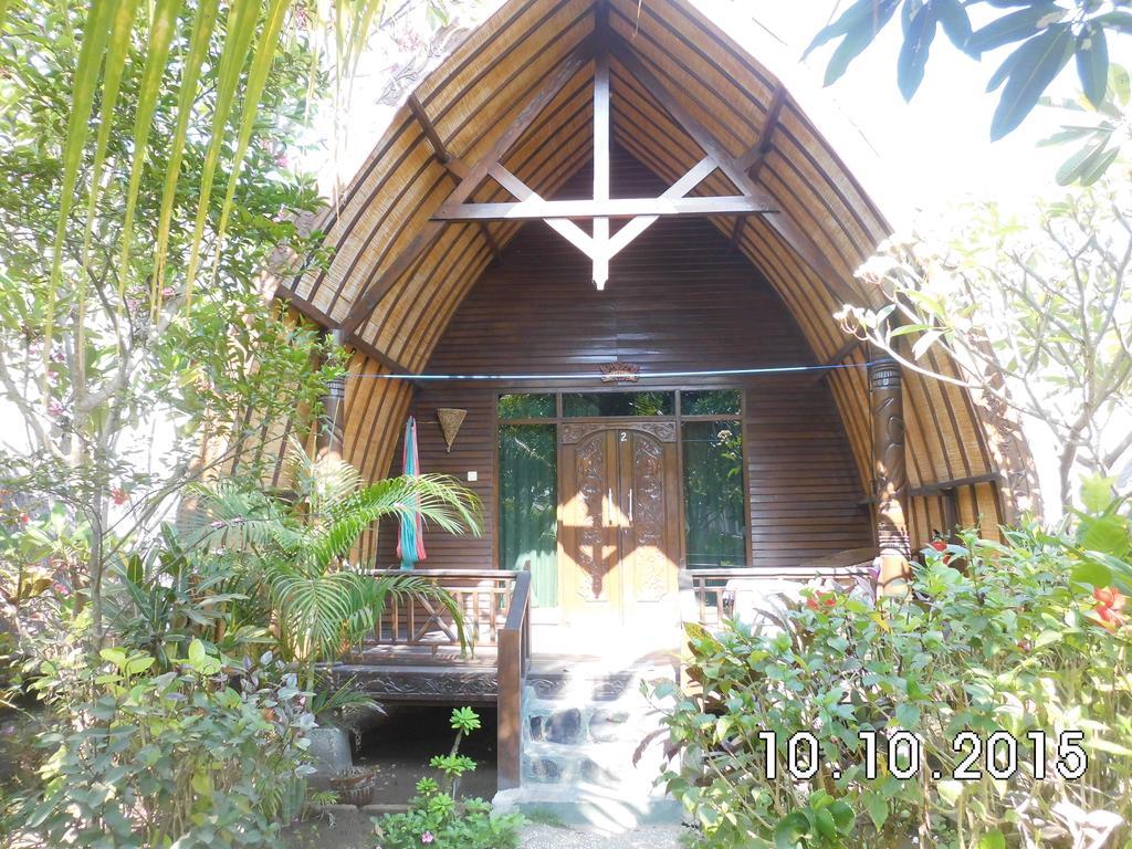 Tyrrell Cottages & Restaurant Gili Air Room photo